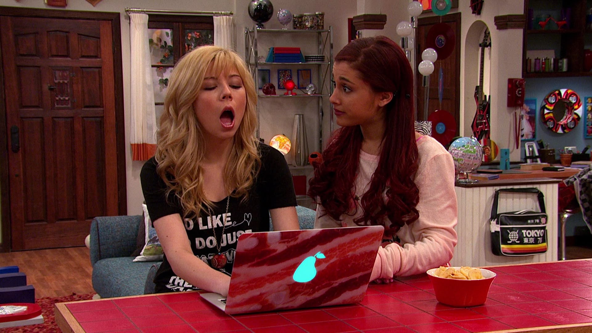 Watch Sam & Cat Season 1 Episode 28 Online - Stream Full Episodes