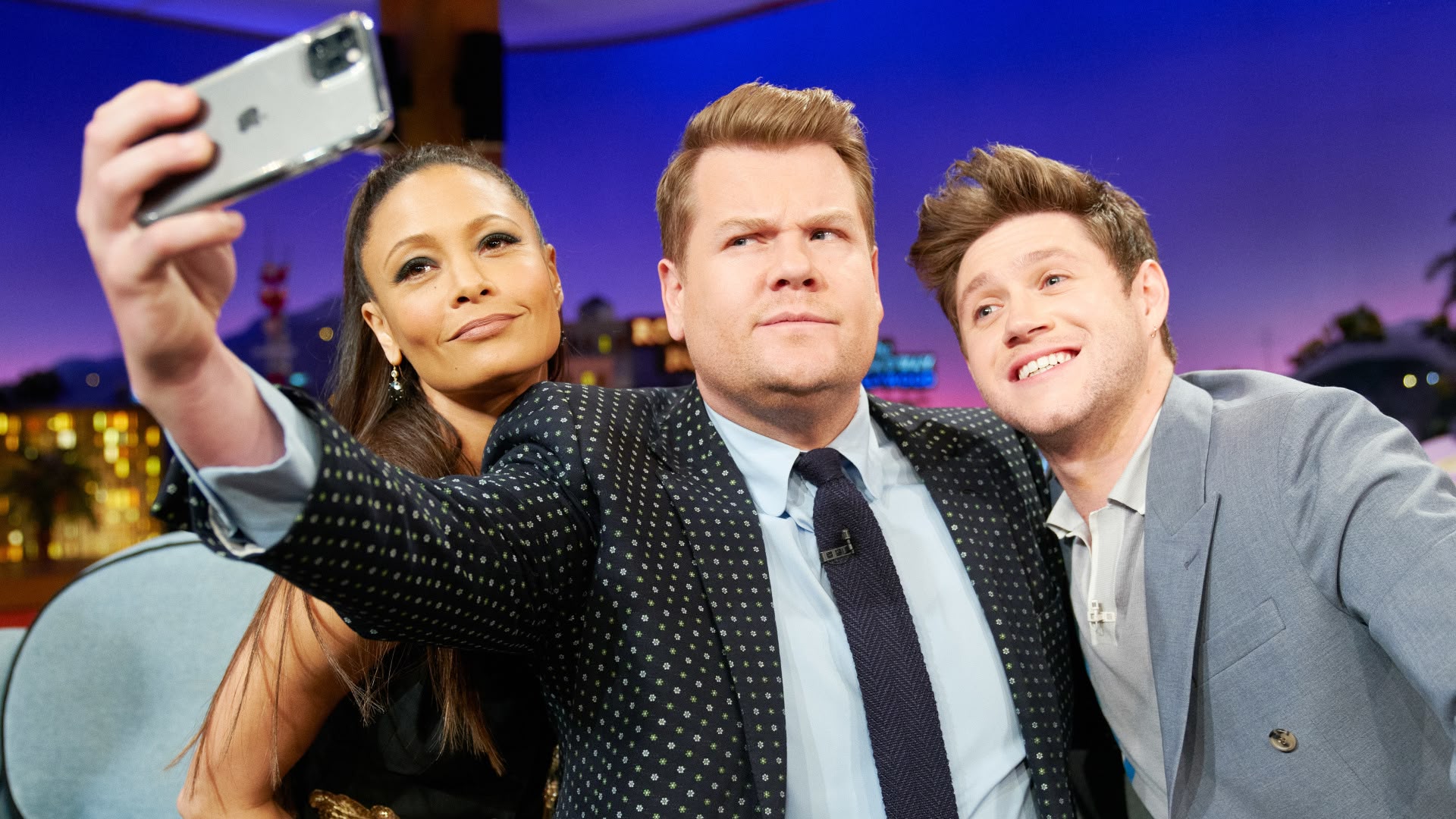 The Late Late Show With James Corden Streaming Watch Late Late Show With James Corden Season 5 Episode 83 Online