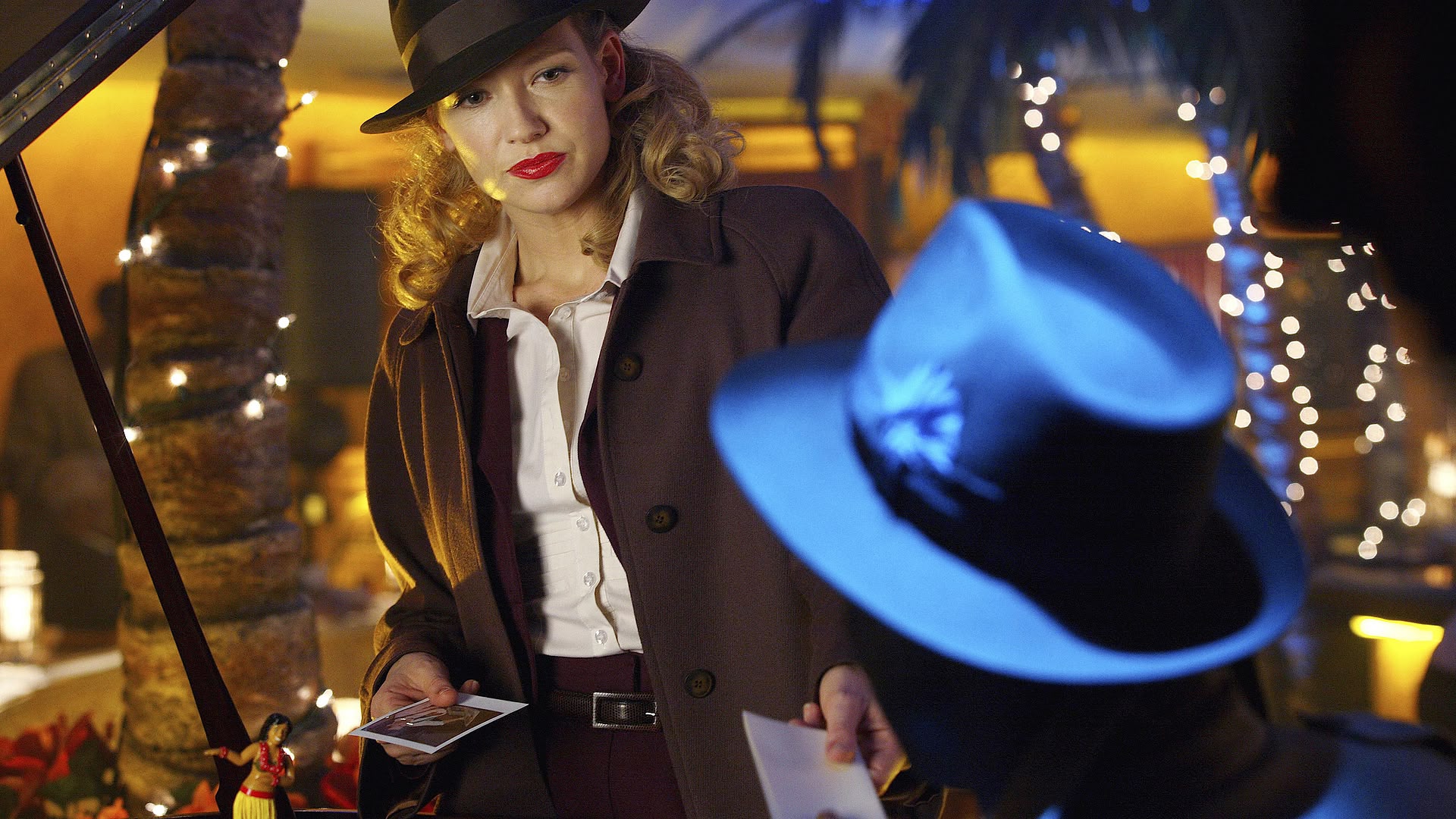 Fringe season 2 episode 19 cast